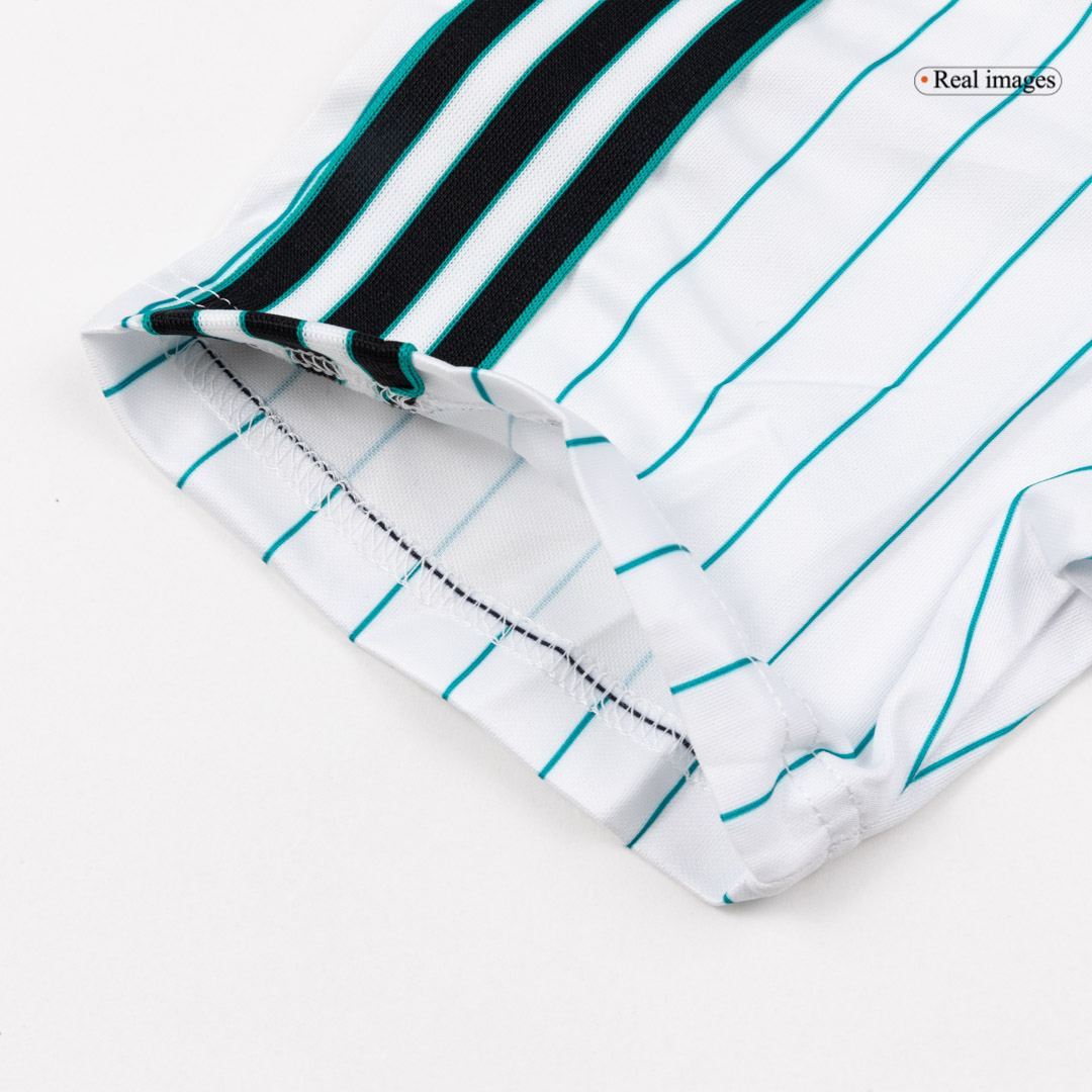 Liverpool ICON Soccer Jersey 2025/26 Shirt - Image 8