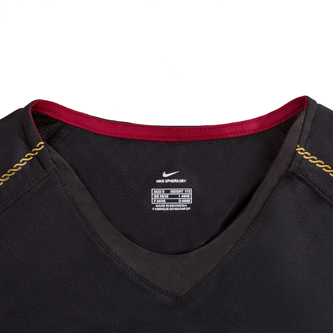 Portugal Retro Jersey Away Soccer Shirt 2006 - Image 3